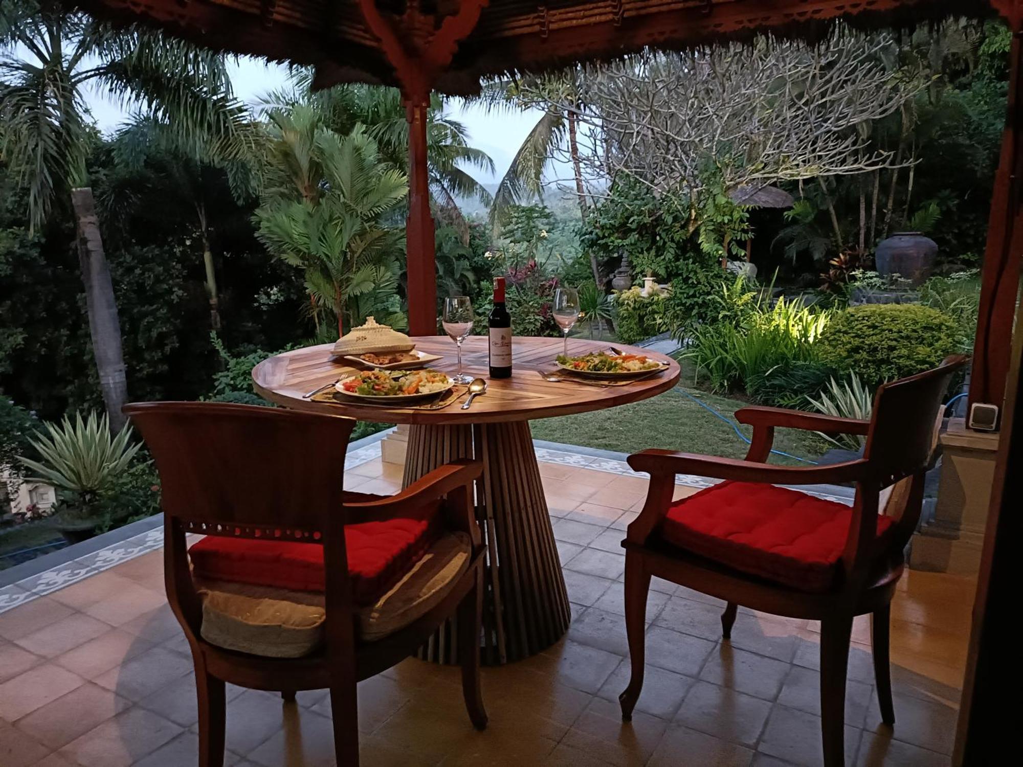 Munduk Gunung Paradis Retreat מראה חיצוני תמונה